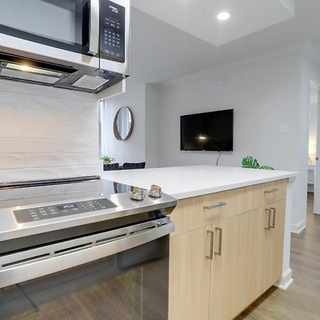 Modern & Charming Apt With Rooftop @Pentagon City Арлингтън Екстериор снимка